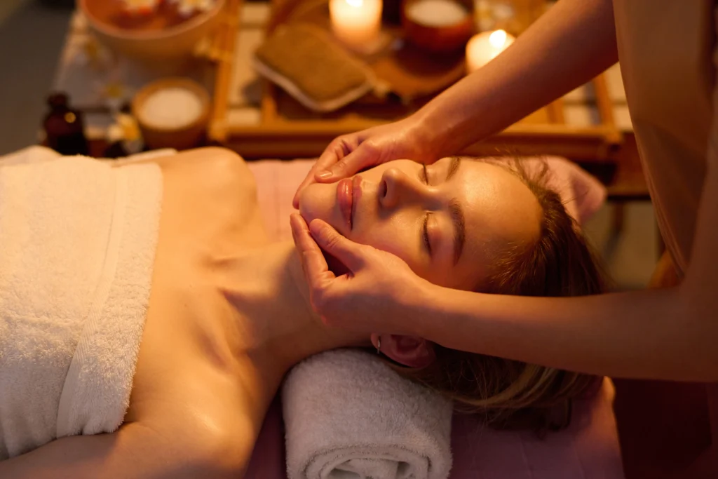 PRIVATE HOLISTIC MASSAGE EXPERIENCE 14