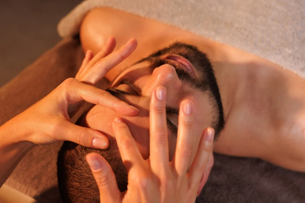 PRIVATE HOLISTIC MASSAGE EXPERIENCE 9