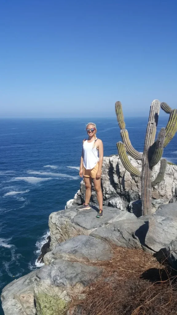 cliffhike 1