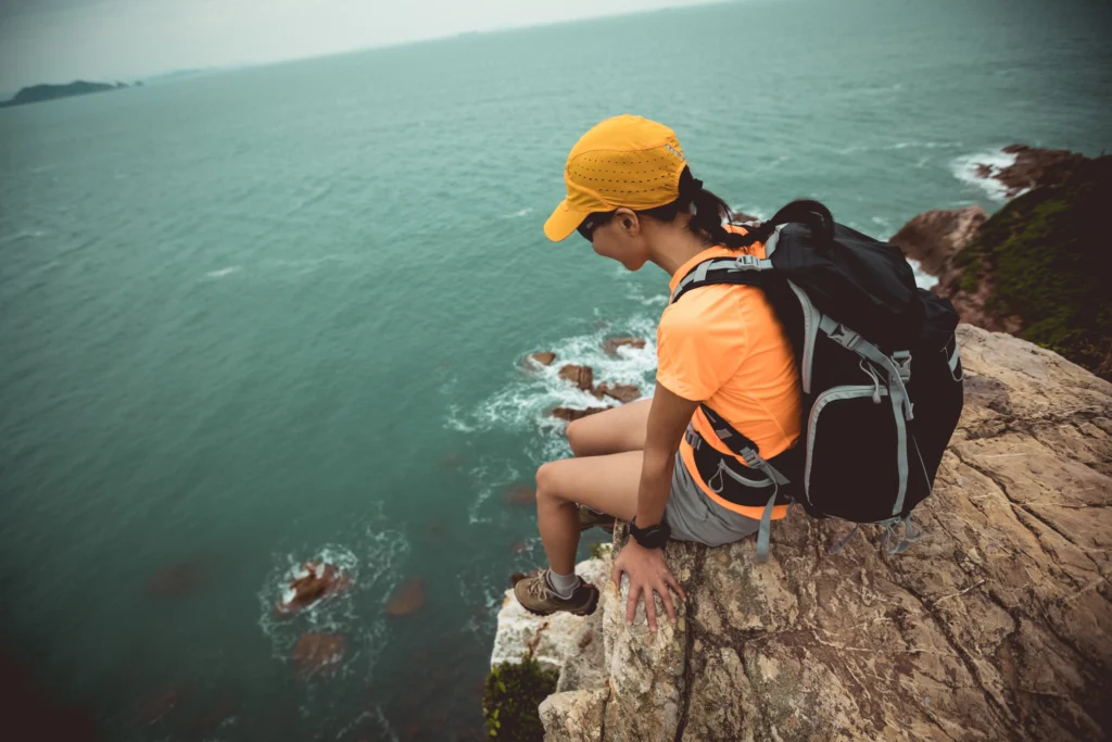 cliffhike 4